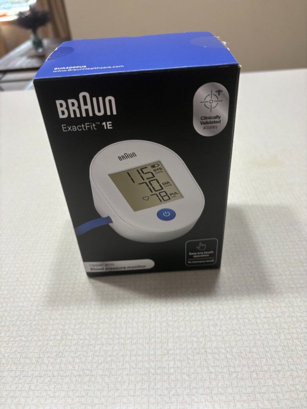 NWOT Braun ExactFit 1E Upper arm Blood Pressure Monitor